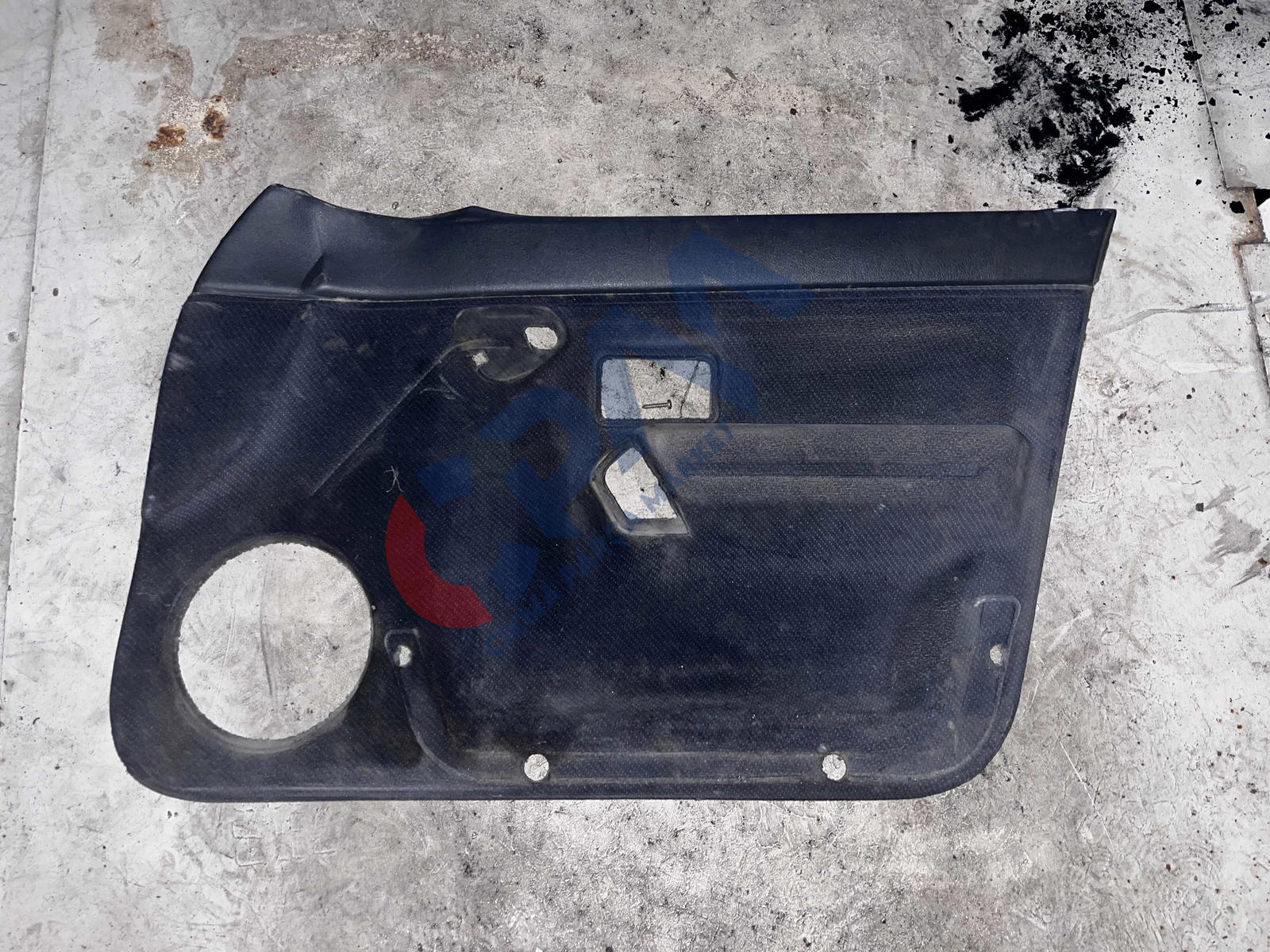 RENAULT R19 SAĞ ÖN KAPI DÖŞEMESİ