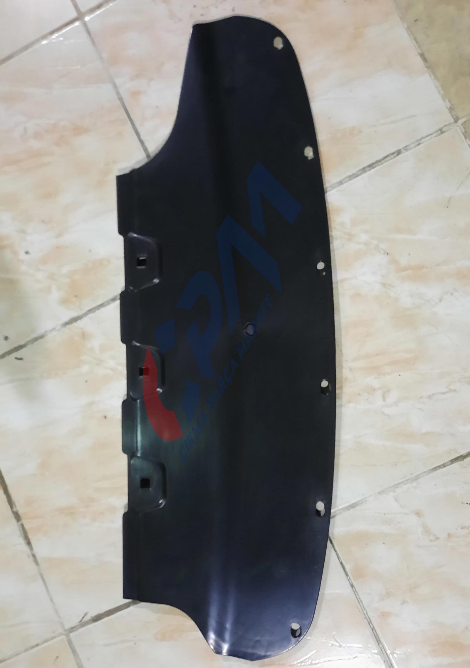 BMW 5 Serisi F10 ALT Arka Muhafaza 51127184765