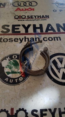 1K0253725 Passat b8 egzoz katalizör bağlantı kelepçesi