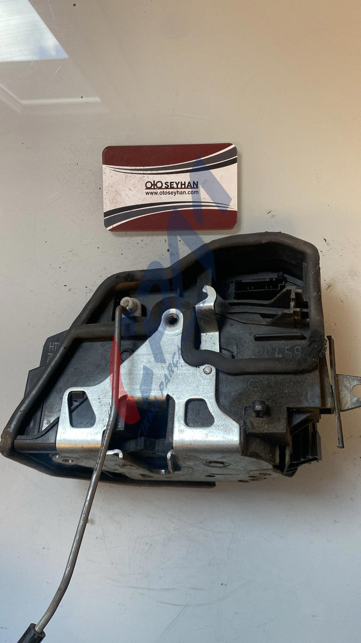 7229459 bmw x1 e84 sol arka kapı kilidi