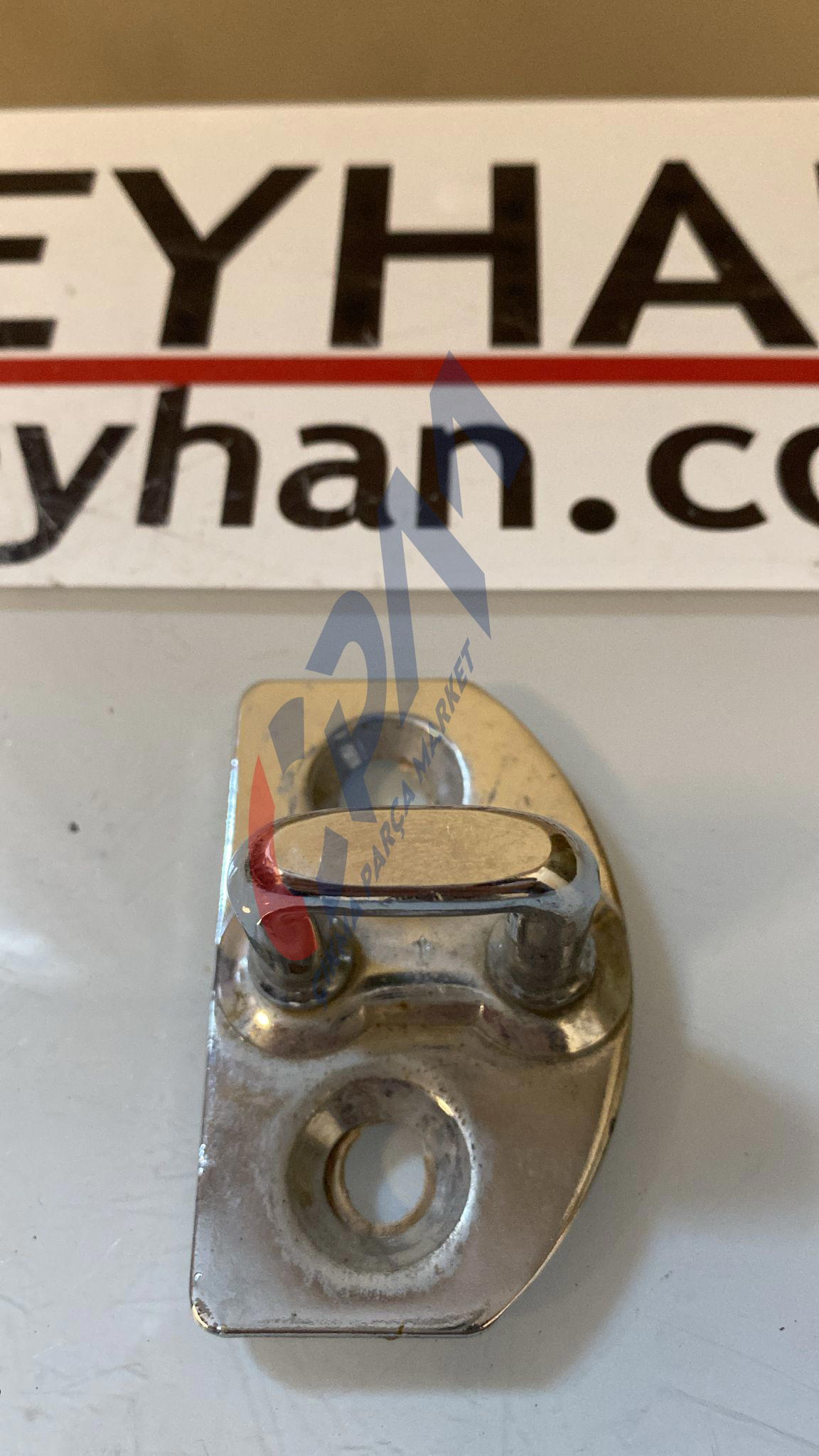 825700004R Renault Megane 3 2009 sağ sol ön arka kapı kilit karşılığı