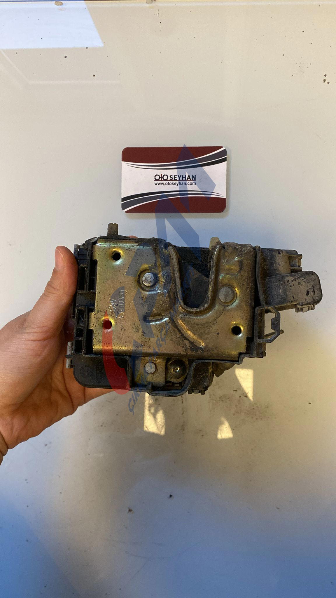 6K4839016E 6K4 839 016 E seat ibiza 1999 sağ arka kapı kilidi