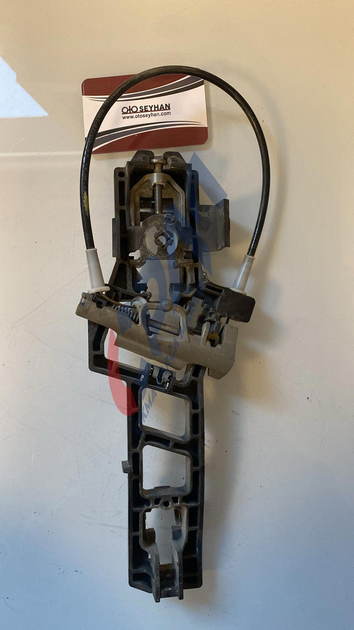 8A61 A224A37 ford fiesta sol ön arka kapı kolu braketi