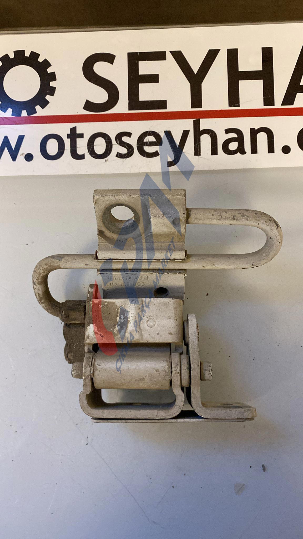 6Q0831411 volkswagen polo 2004 sol ön kapı alt menteşesi