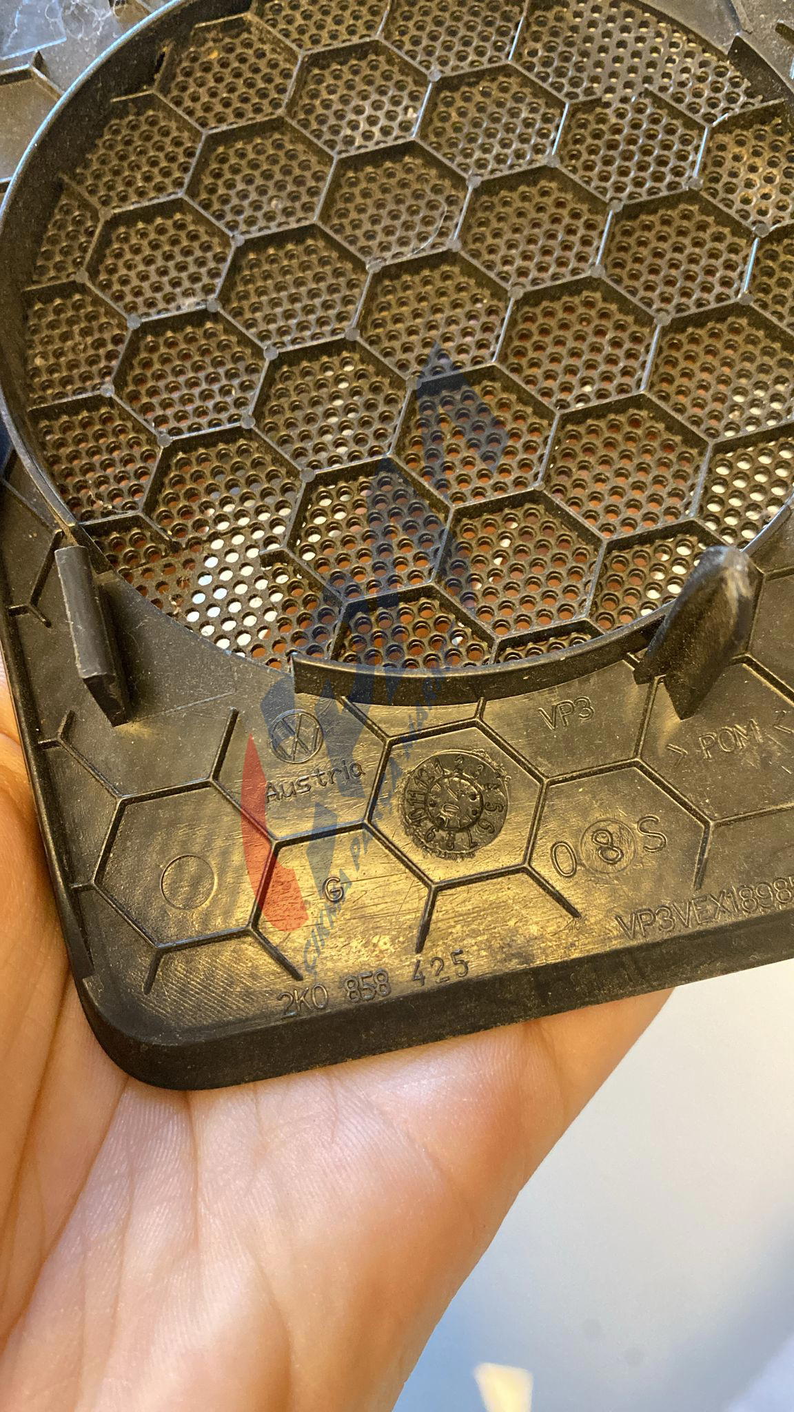 2K0858425 caddy 2007 göğüs sol hoparlör ızgarası