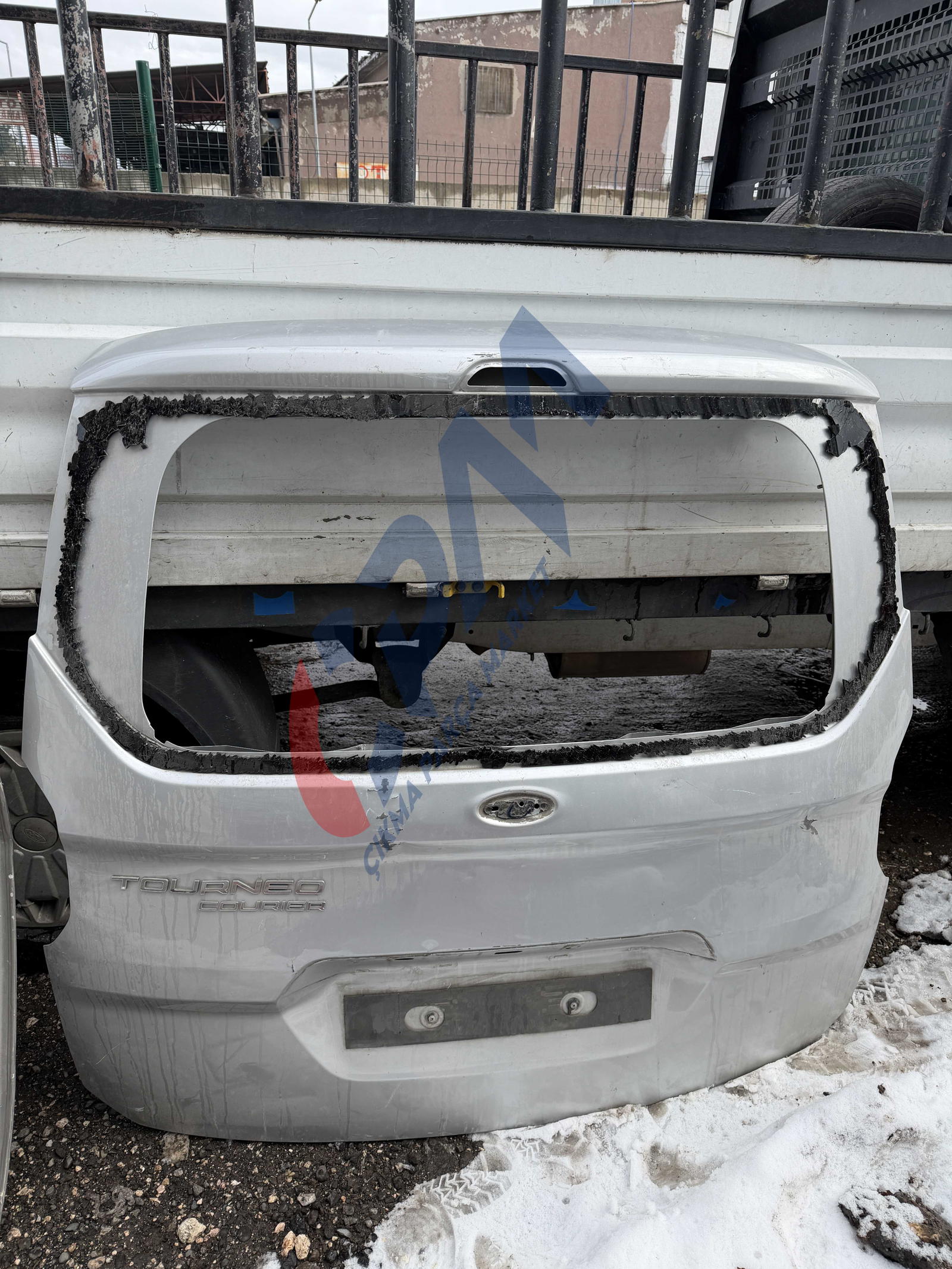 2014 2020 FORD TOURNEO COURIER ARKA BAGAJ KAPAĞI
