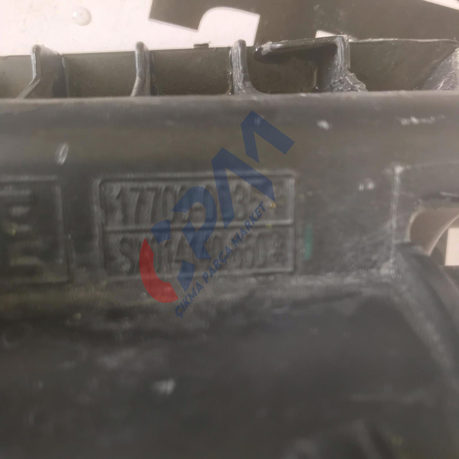 2018 2022 Toyota Hilux HAVA FİLİTRESİ KUTUS Hava Filtre Kutusu  17700 0L35