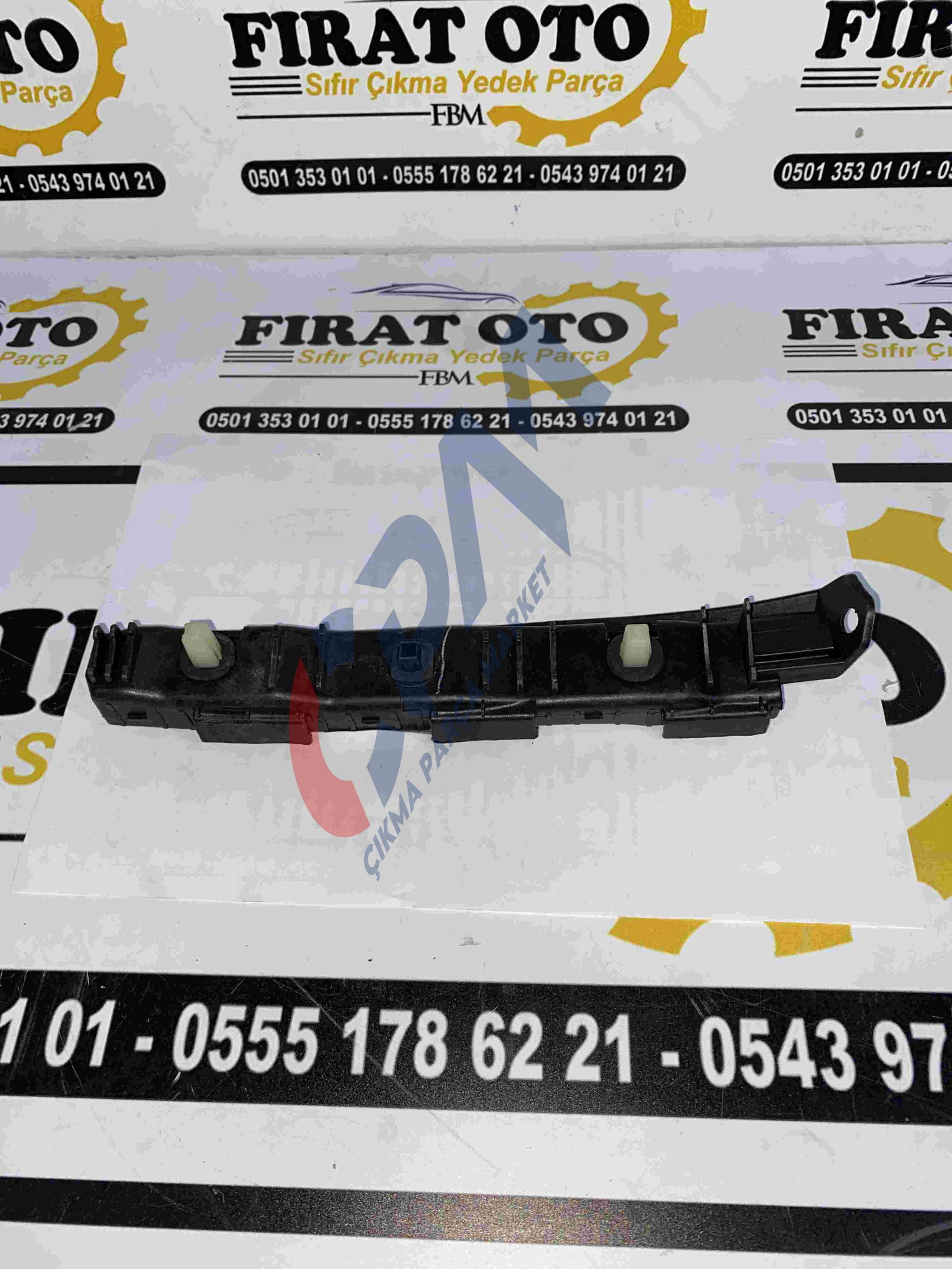 Hyundai i20 08 12 Sol Arka Tampon Braketi 866151J000
