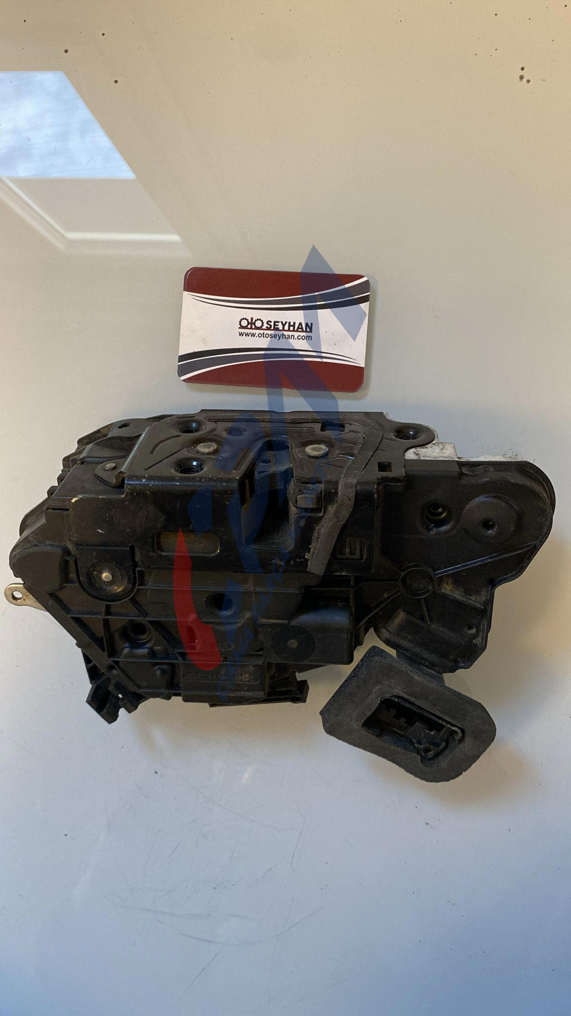 5K1837015 volkswagen golf 6 sol ön kapı kilidi