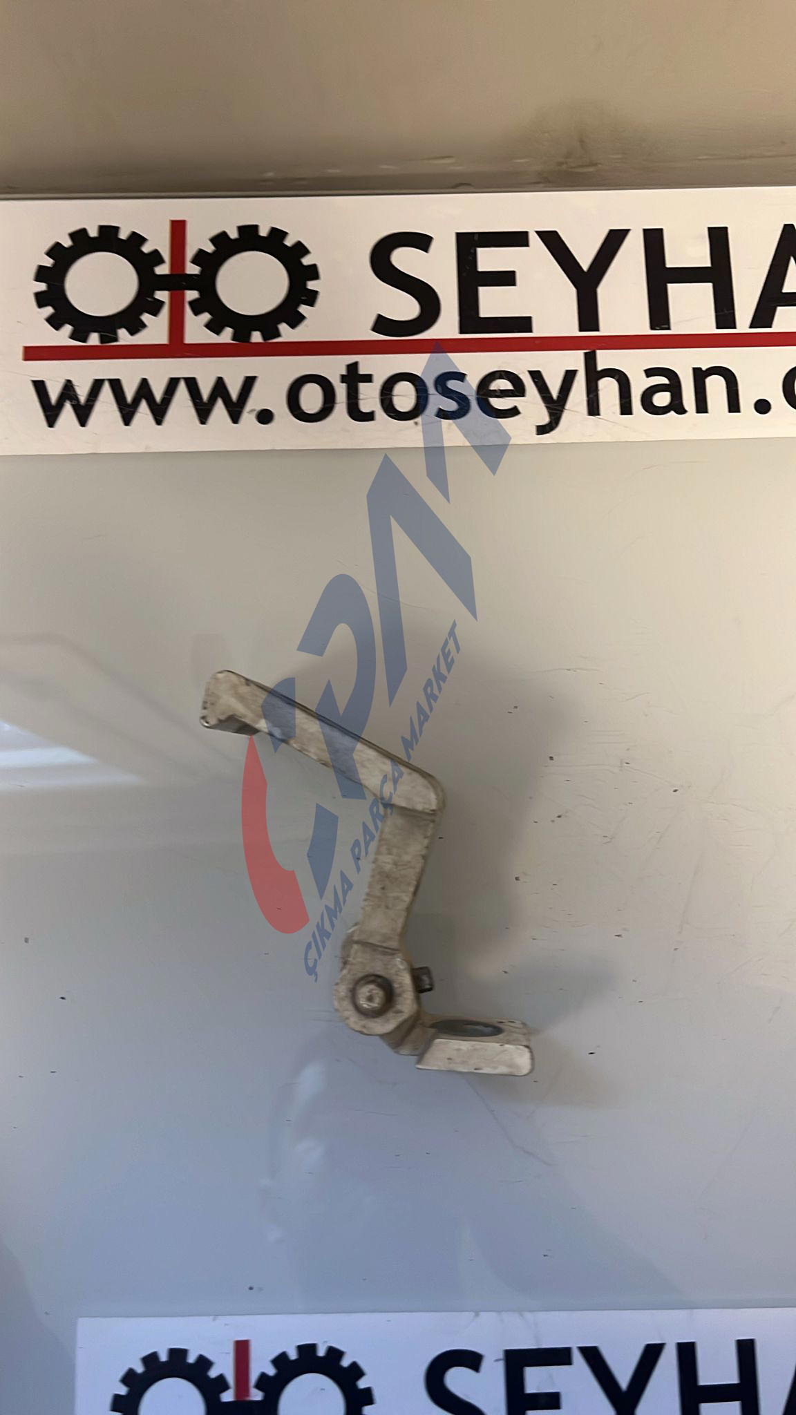 seat ibiza 1999 arka sağ üst kapı menteşesi