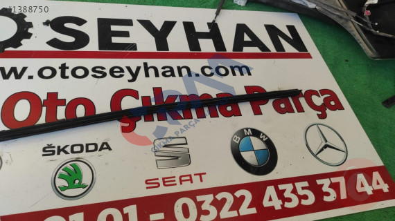 2012 hyundai ix35 ön sol kapı iç sıyırıcı fitil