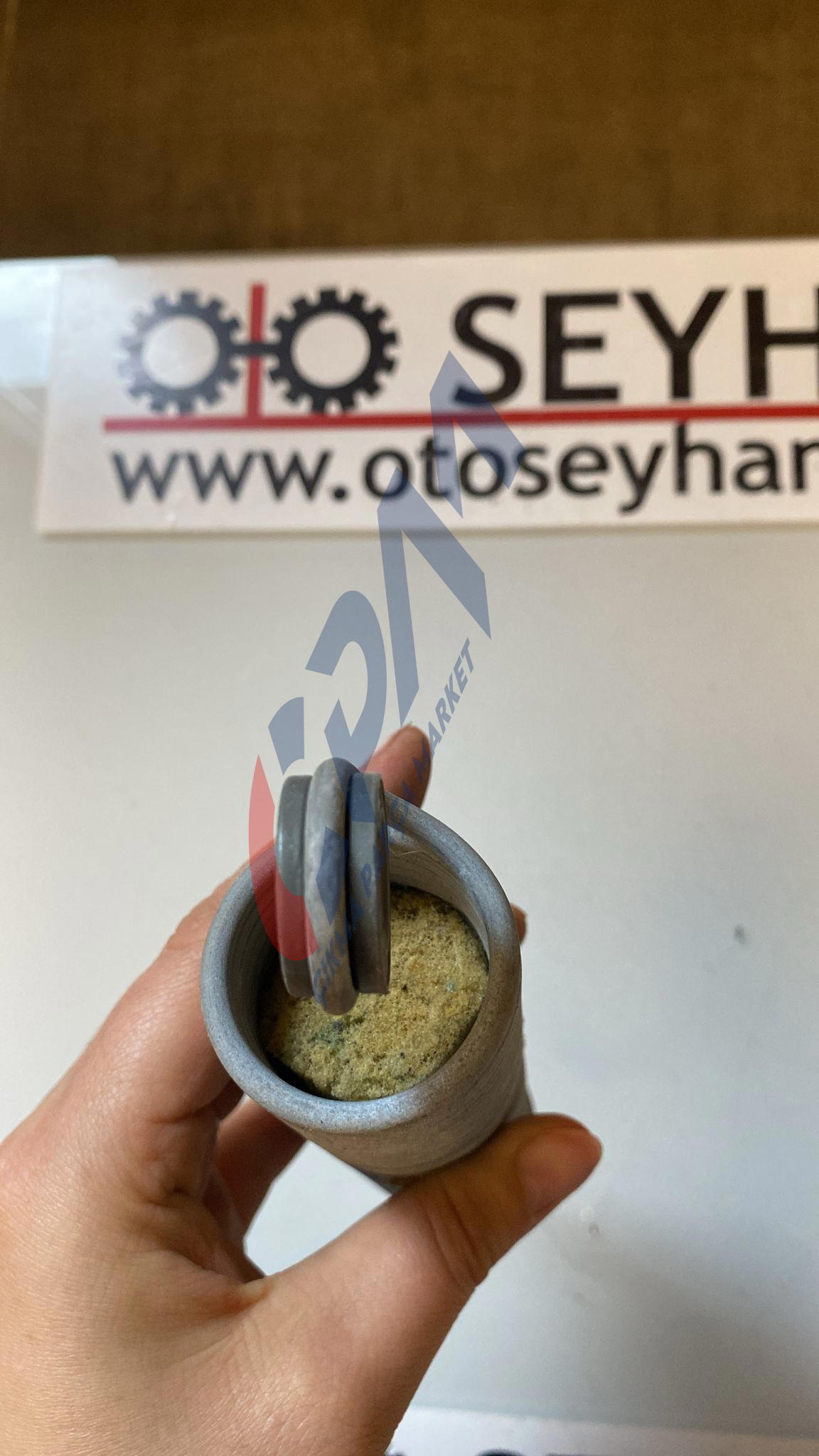 3G5827665A Volkswagen Passat B8 bagaj kapağı menteşesi yayı sağ sol