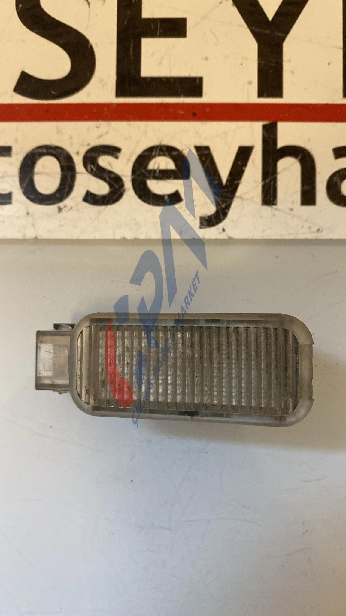 3B0947415B Seat Toledo 2013 bagaj iç aydınlatma lambası