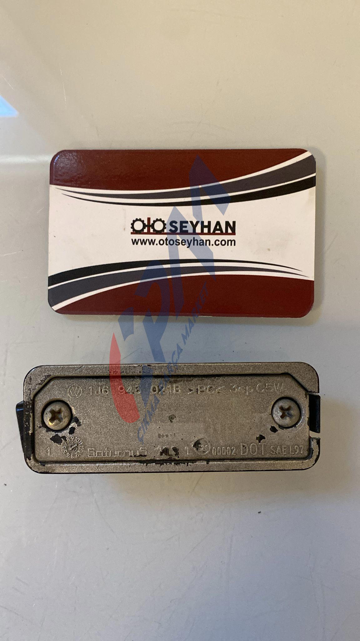 1J6943021B seat leon plaka lambası