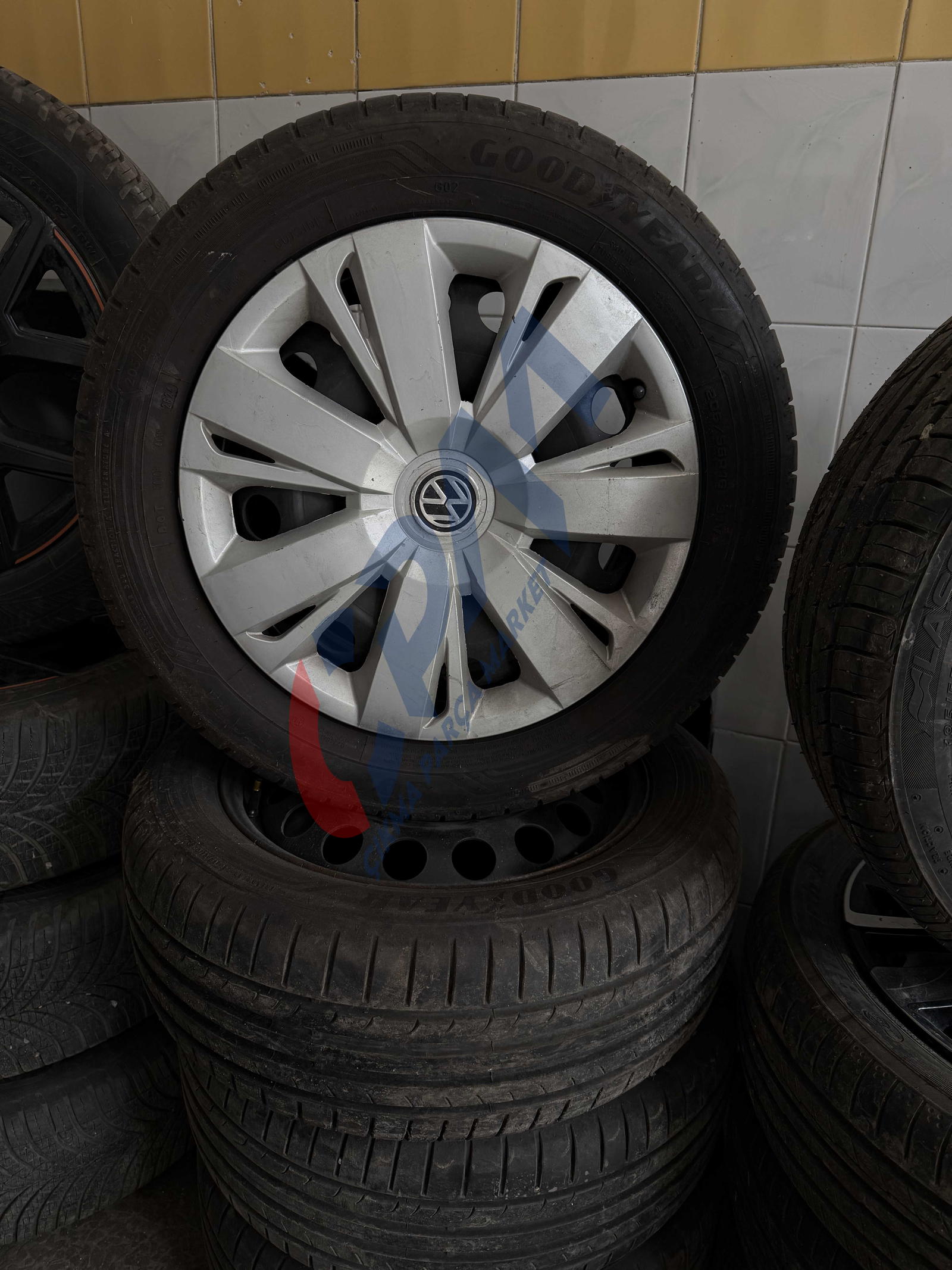 1998 2021 VOLKSWAGEN BORA BORA GOLF4  ÖN ARKA TAKIM JANT   LASTIK