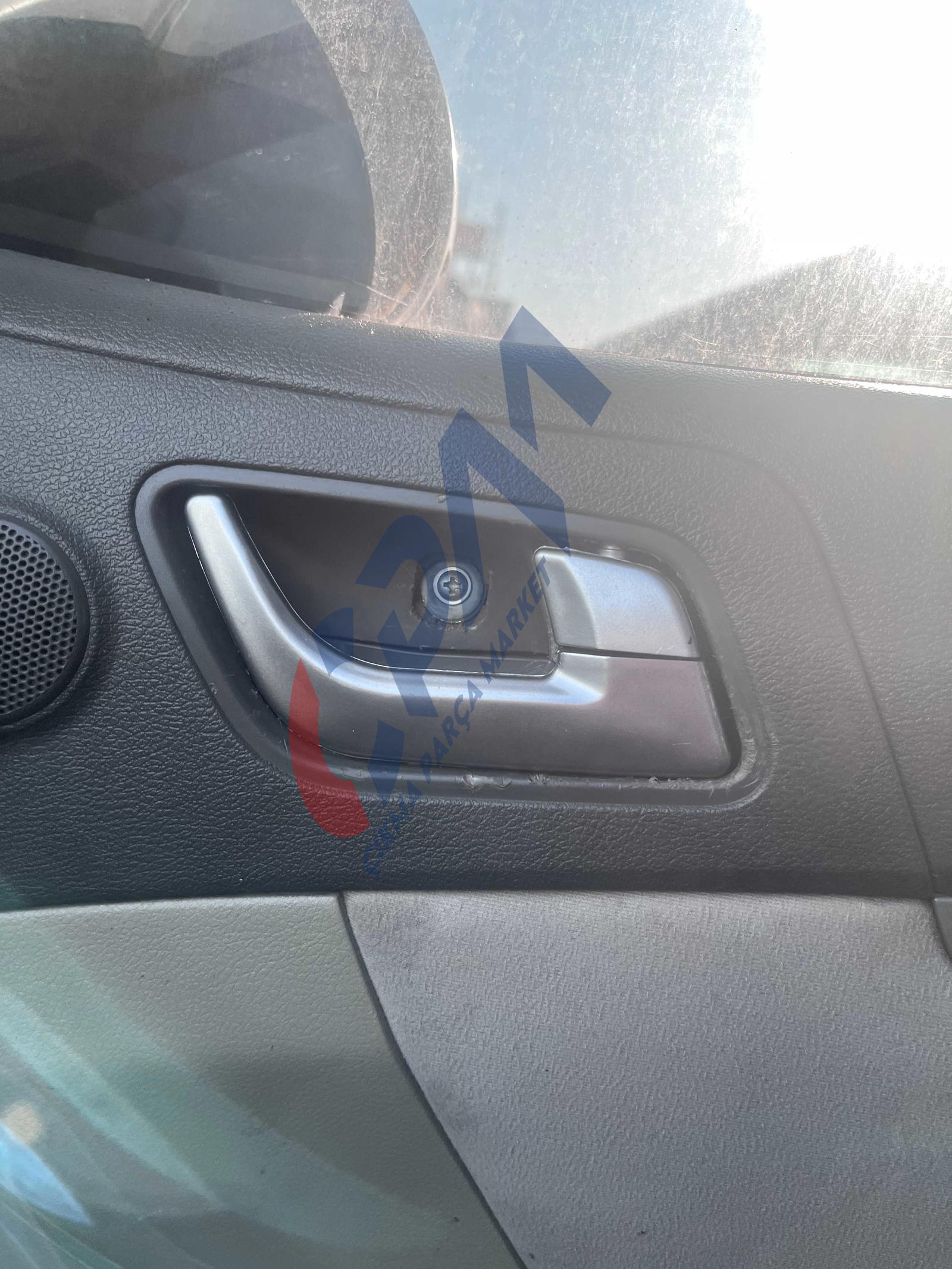 GEELY EMGRAND SAG ÖN İÇ KAPI KOLU