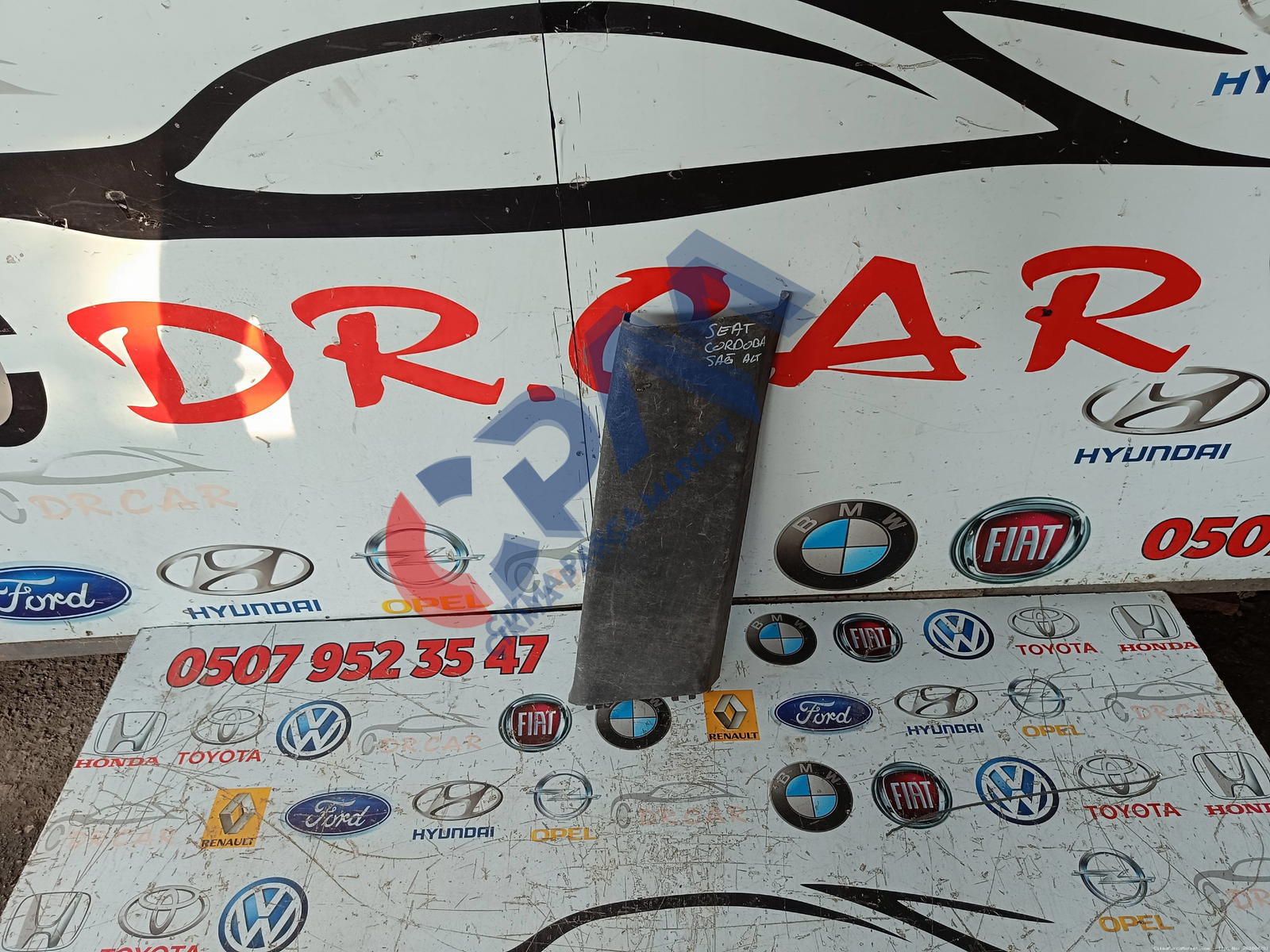 Seat Cordoba Sağ Alt İç Direk Kaplaması 6L4 867 240 C