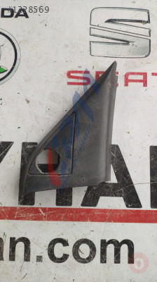 6K0837974 seat ibiza 2000 sağ ön kapı tweeter kapağı