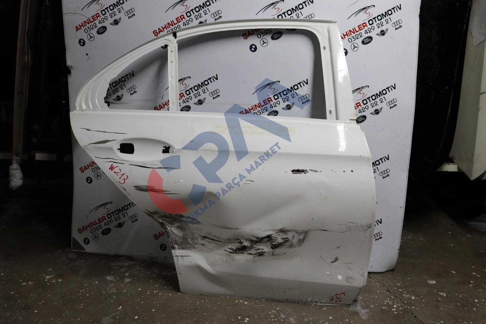 Mercedes E Serisi A213 W213 Sağ Arka Kapı