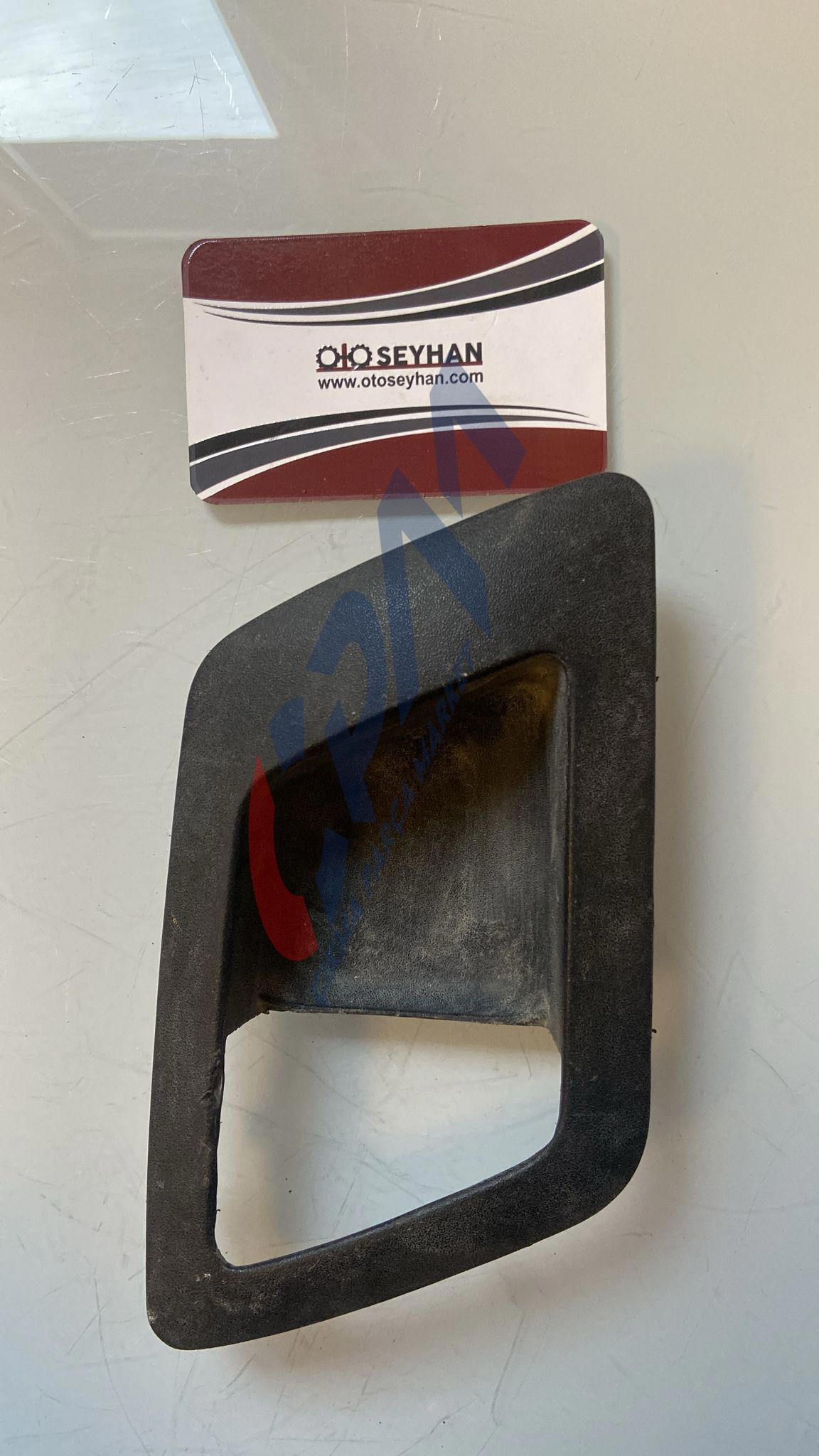 seat ibiza 1999 sağ ön kapı iç açma kolu çerçevesi