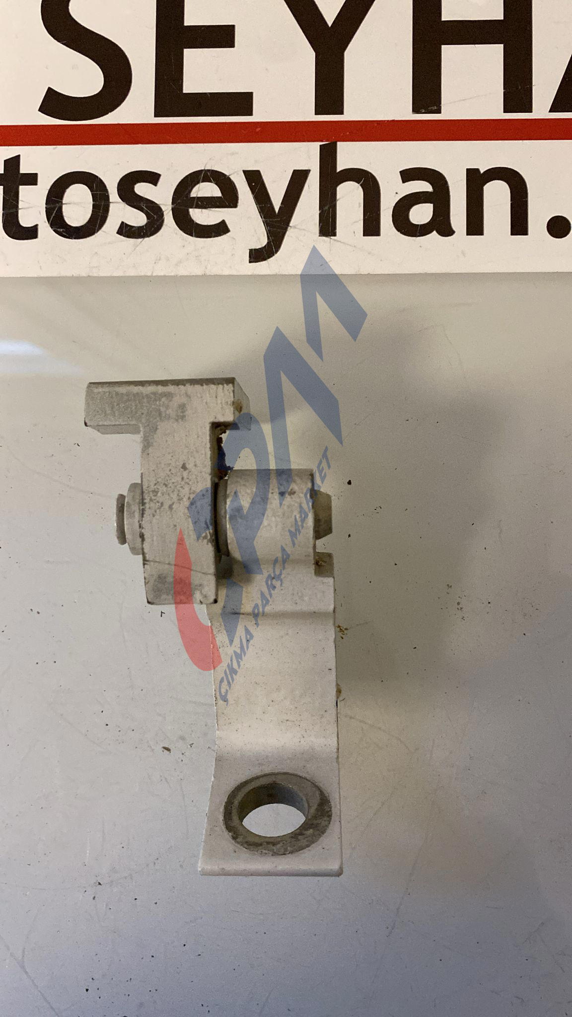 8K0831401J Seat Ibiza 2017 sol ön arka alt üst kapı menteşesi