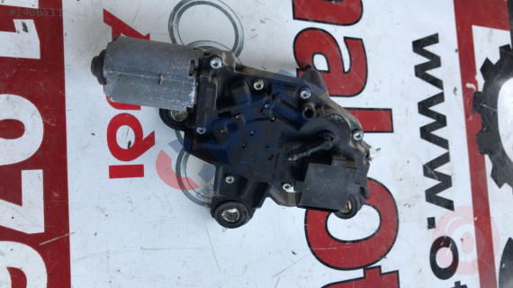 1T0955711C volkswagen caddy 2011 arka silecek motoru