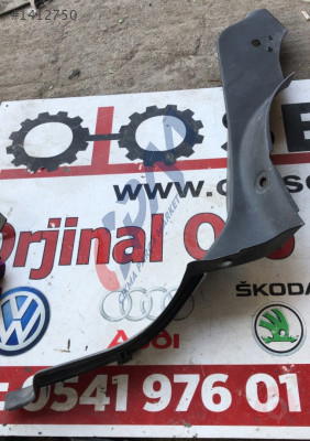 6N4867766 volkswagen polo hb sağ arka koltuk yan kaplaması