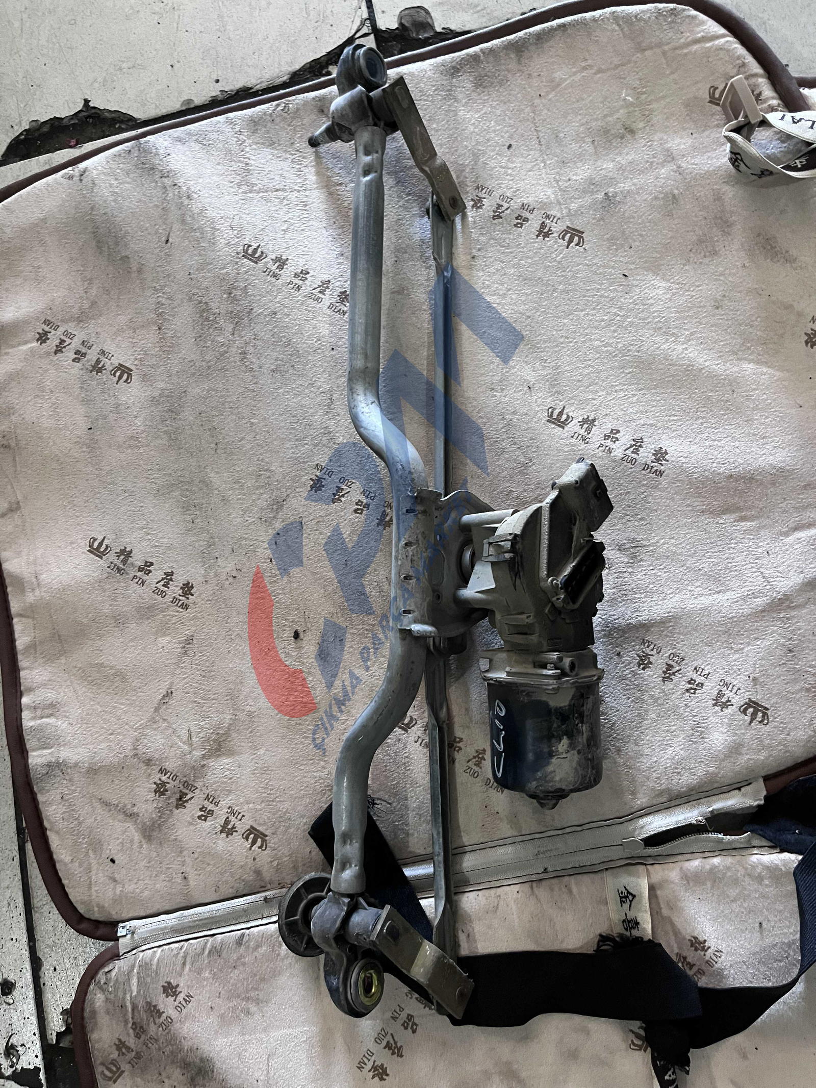 RENAULT CLİO CAM SİLECEK MEKANİZMASI KOMPLE