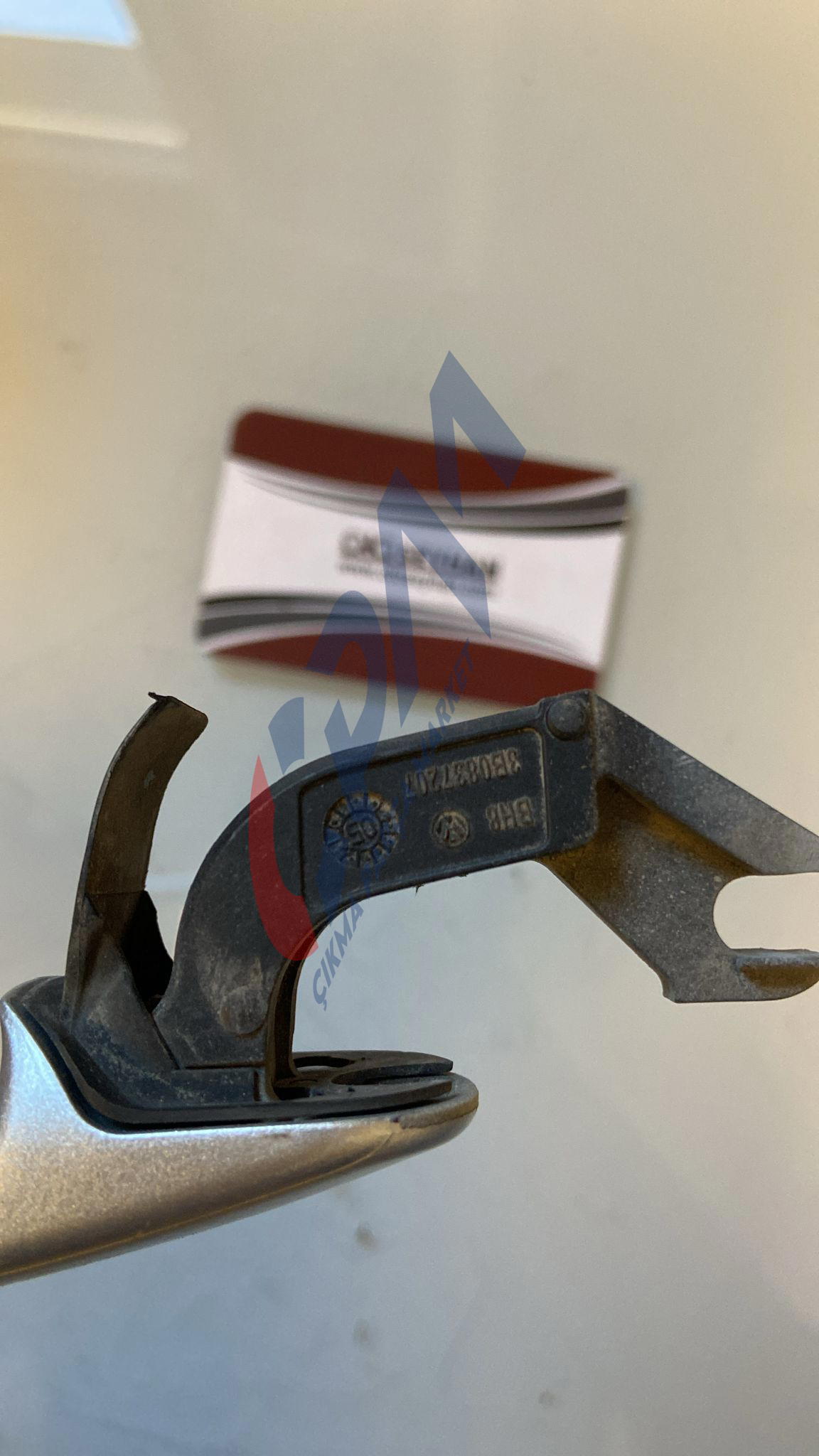 3B0837207 ibiza cordoba 2005 ön sağ dış kapı kolu ve bademi