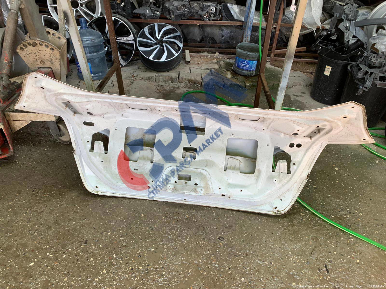 2014 2018 Ford Focus Bagaj Kapağı