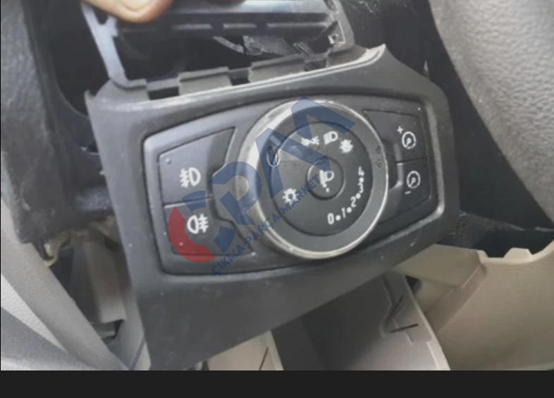 2015 2018 FORD FOCUS FAR ANAHTARI