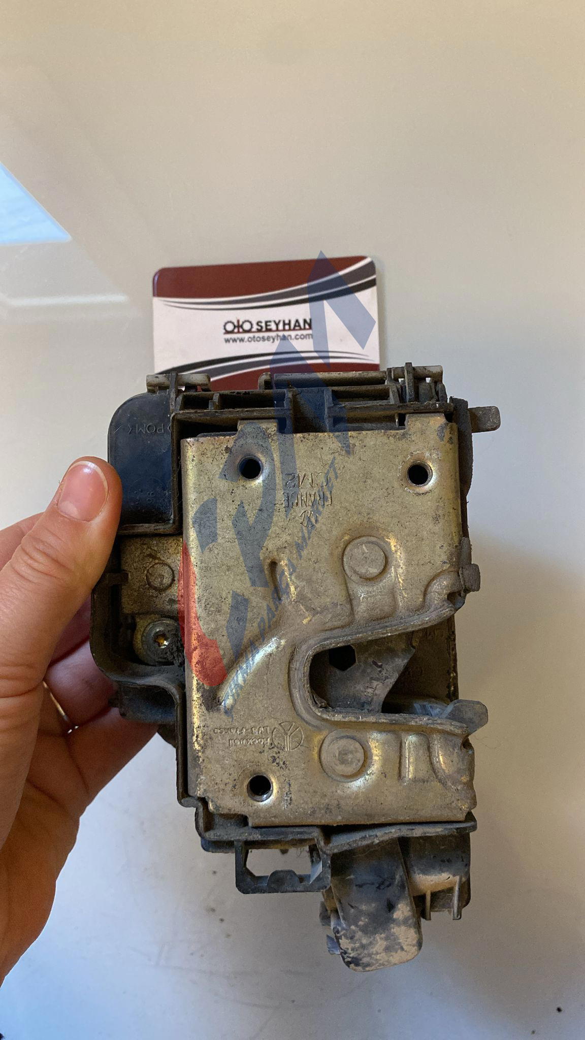 6K4839016E seat ibiza 2000 sağ arka kapı kilidi