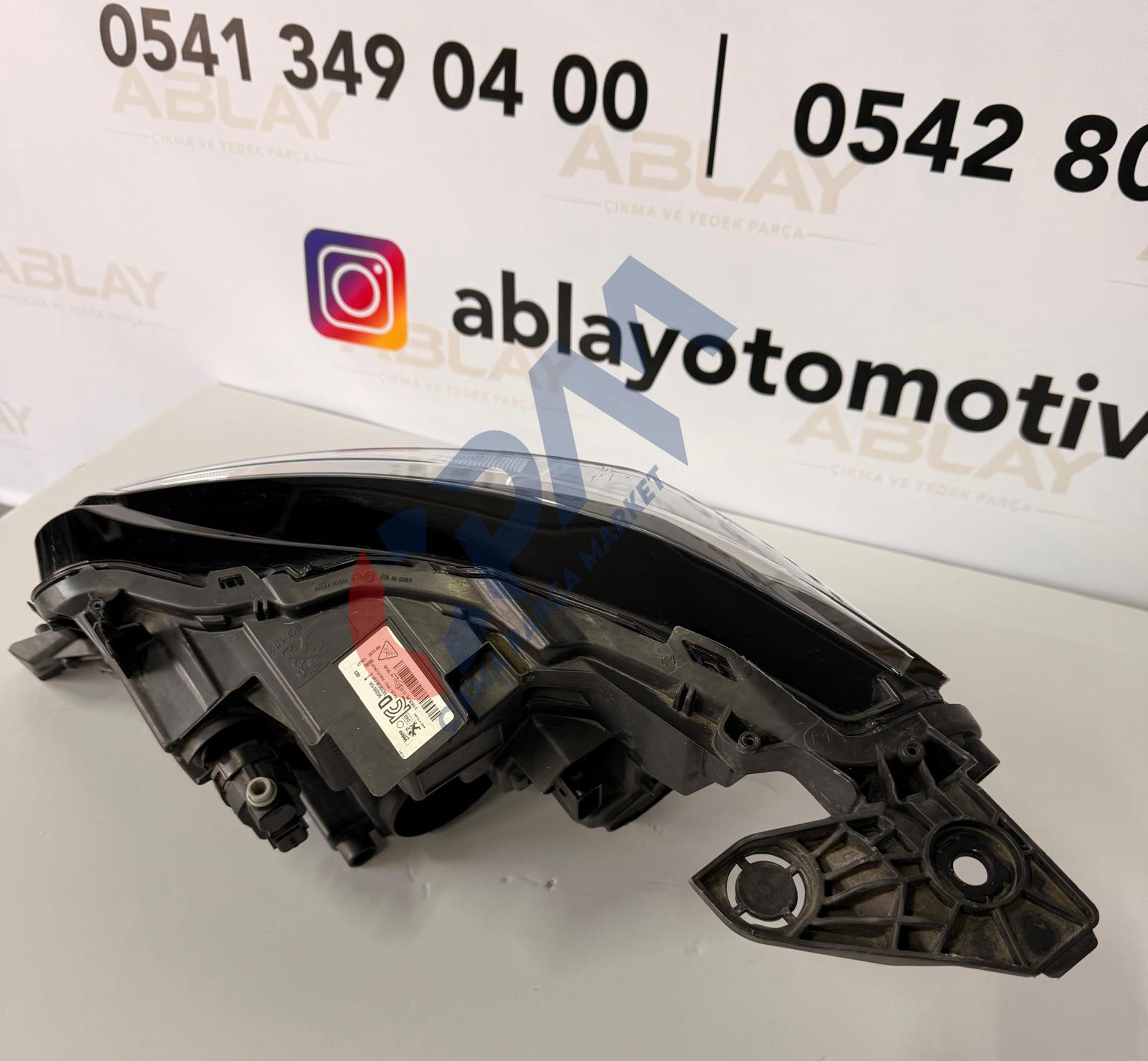 2021 2025 PEUGEOT 208 2008 YENİ ALLURE LED SAĞ ÖN FAR 9833036180
