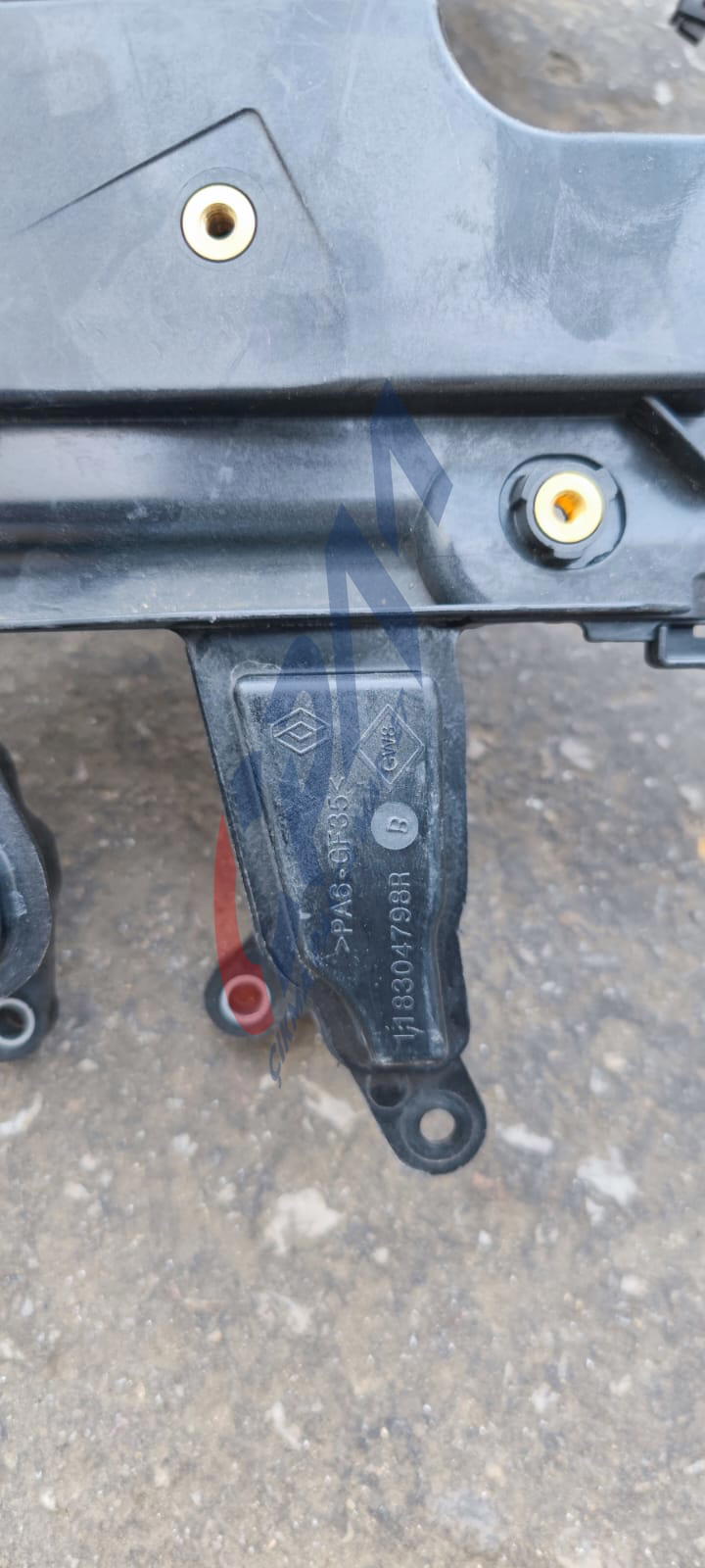 Nissan Navara Külbütör Kapağı Master 3 2.3 Dci M9T 118304798R