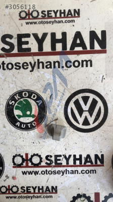 1K0857563B Volkswagen Jetta 2014 ön sağ güneşlik tutucu
