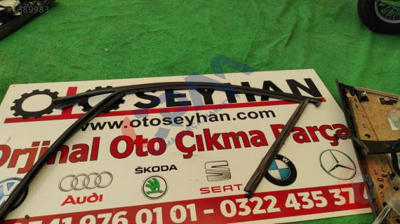 bmw x1 e84 sol ön kapı cam fitili