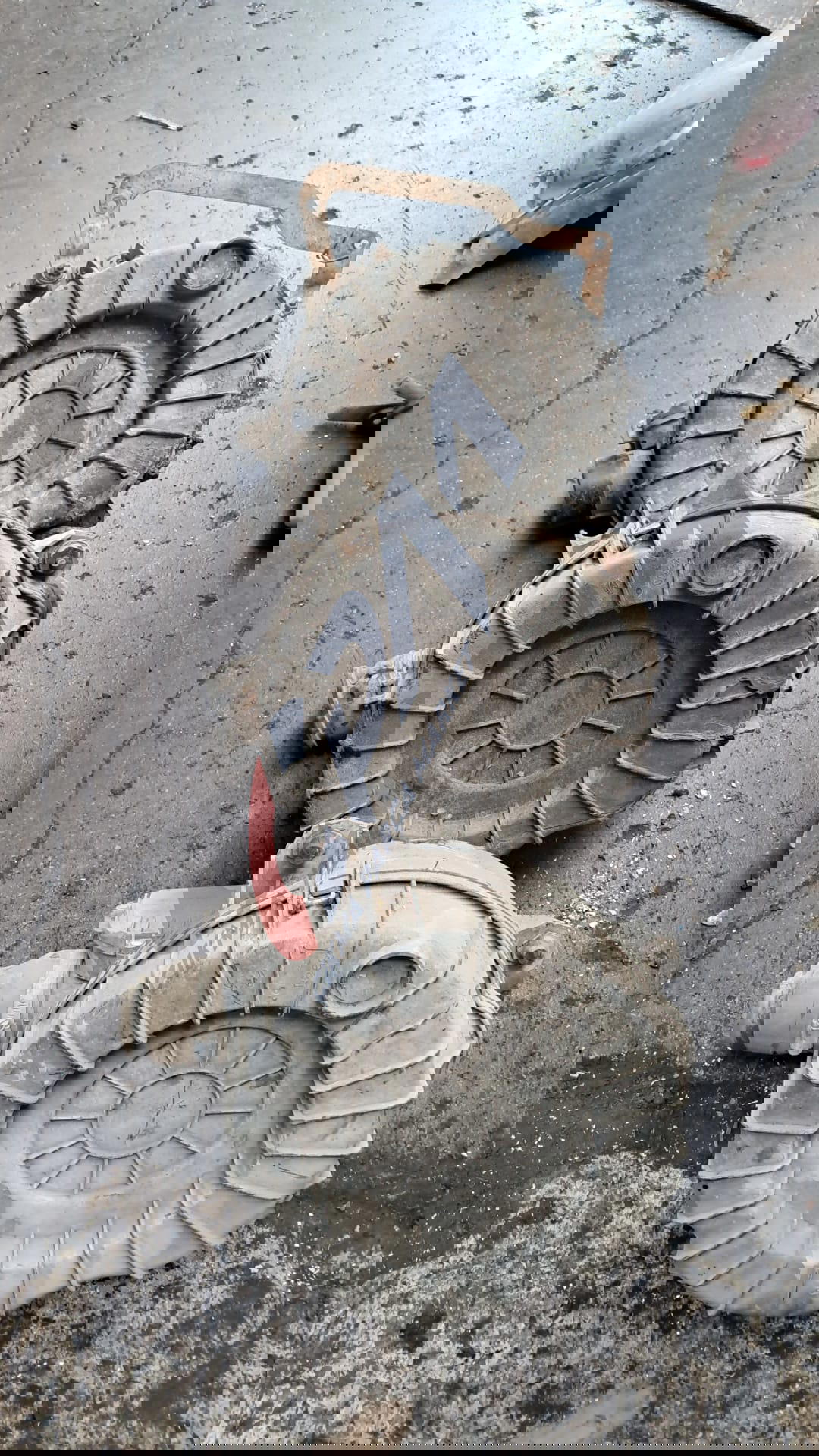 Mazda E2200 Hava Filtre Kutusu    2001 2007