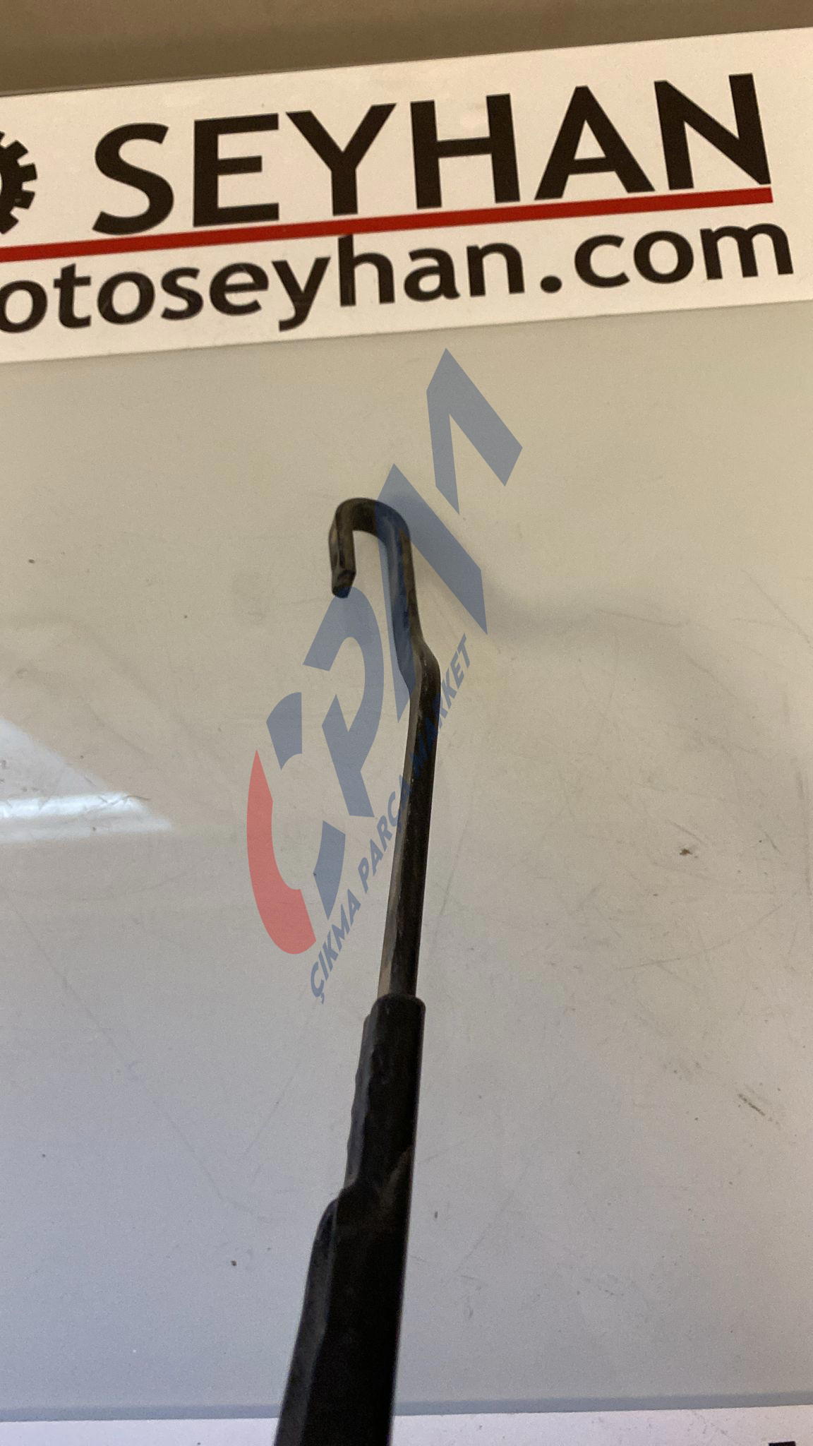 Nissan Vanetta Cargo 1998 ön silecek kolu uzun