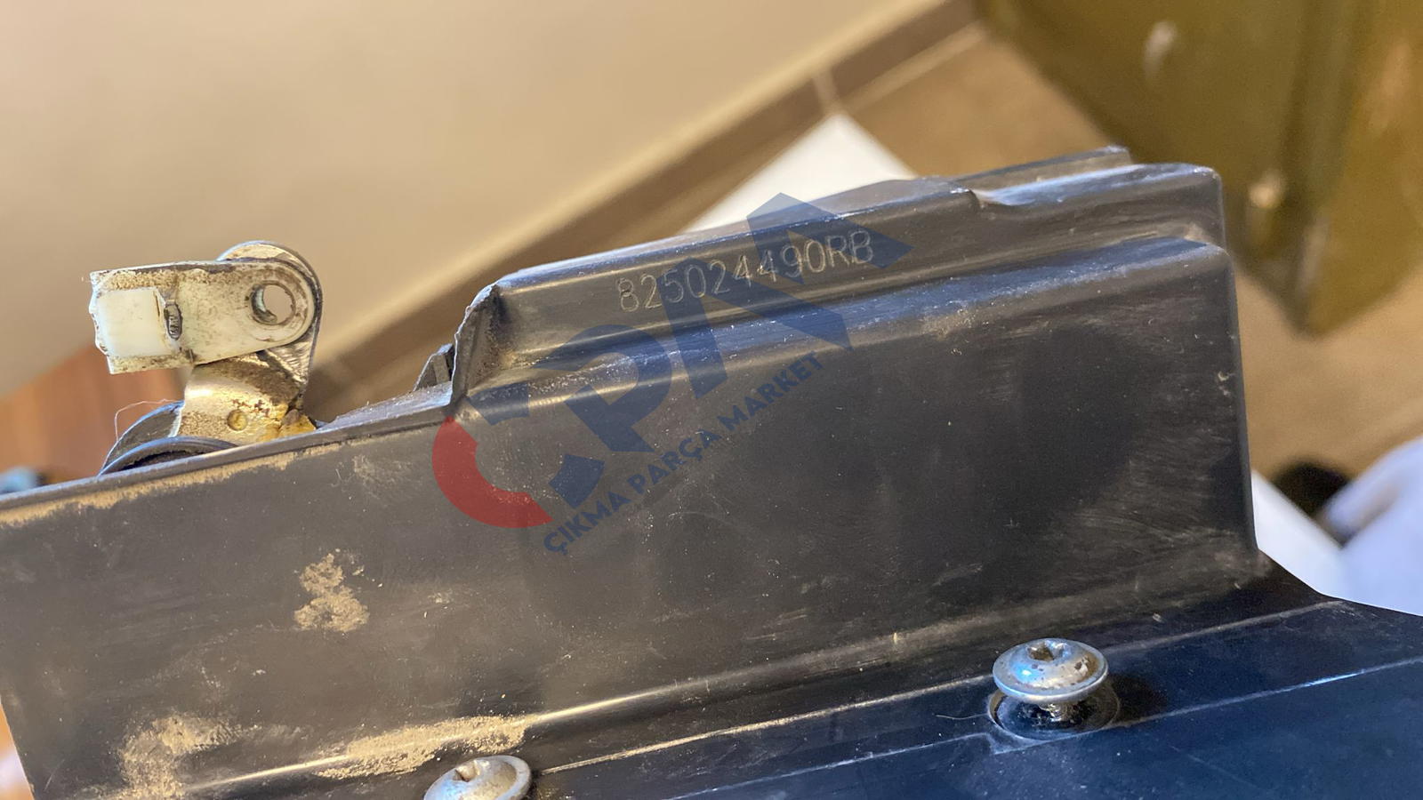 825024490RB renault symbol 2013  2020 sağ arka kapı kilidi