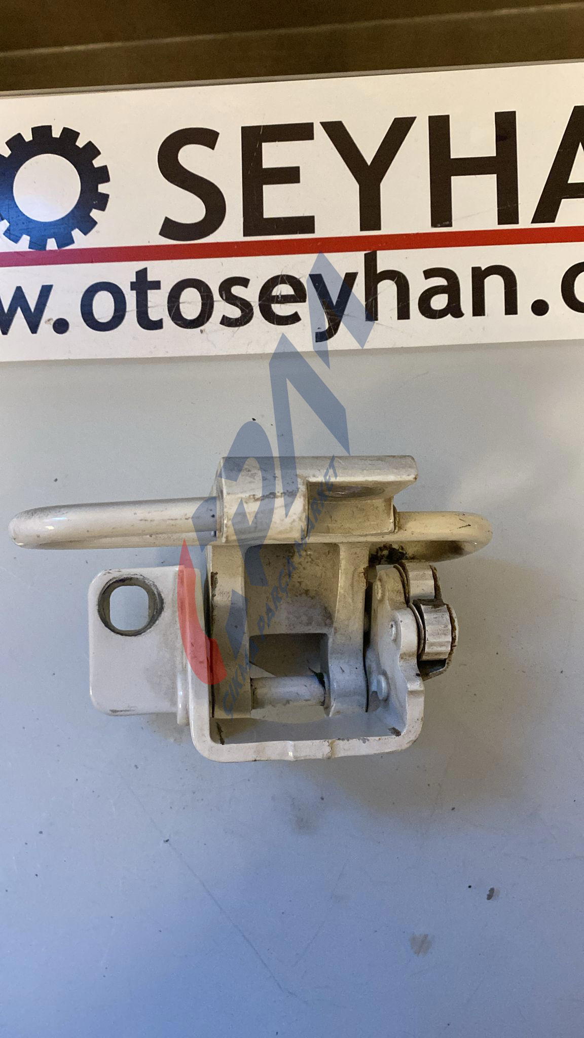 1K4833412N Volkswagen Jetta 2008 Golf 5 sağ arka kapı alt menteşesi