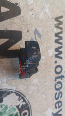 5G0959855K VW Golf8 sağ arka kapı cam düğmesi