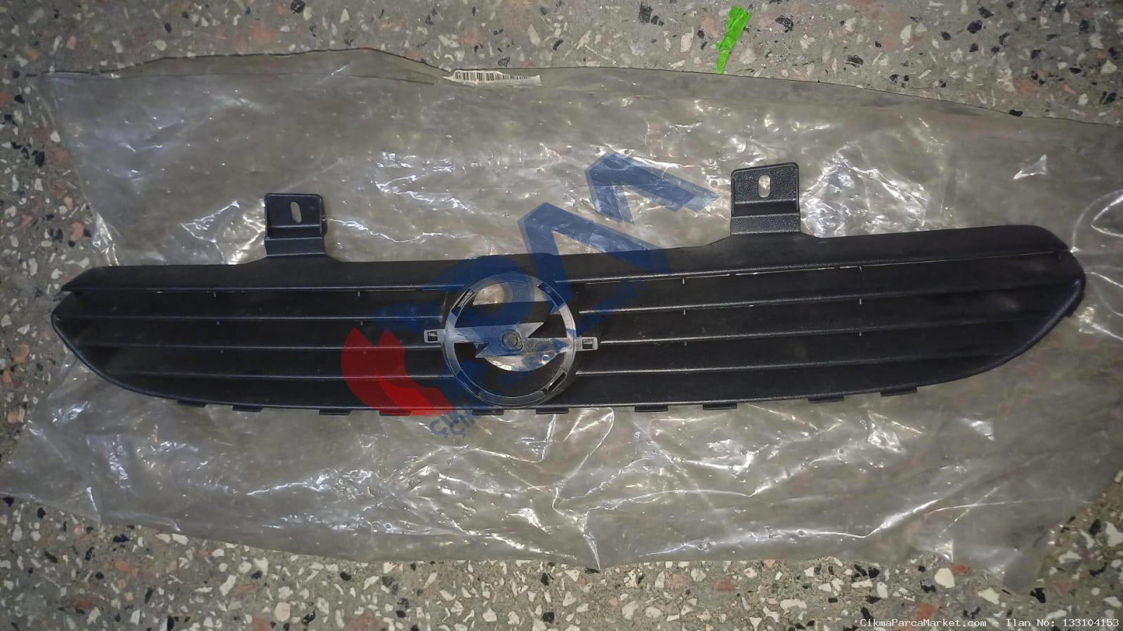 Opel Corsa Ön Panjur 90534584 yeni orj