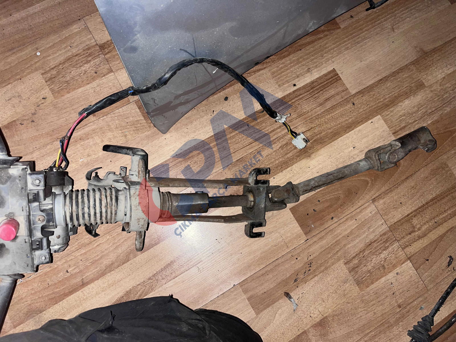 Ford Escort Direksiyon Kolonu