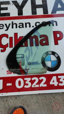 vw jetta 05 10 arka sağ kapı kelebek camı