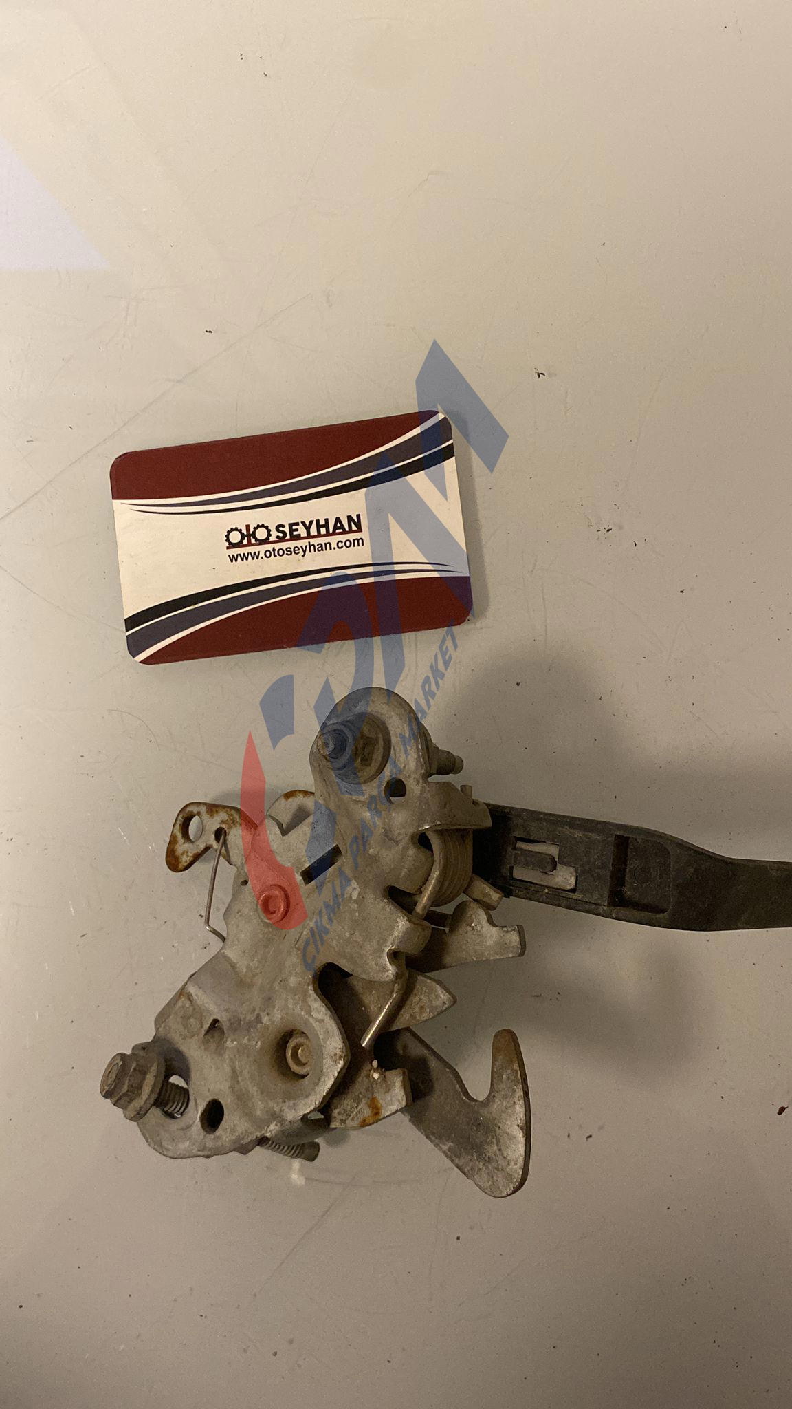 964634478002 peugeot 407 motor kaput kilidi