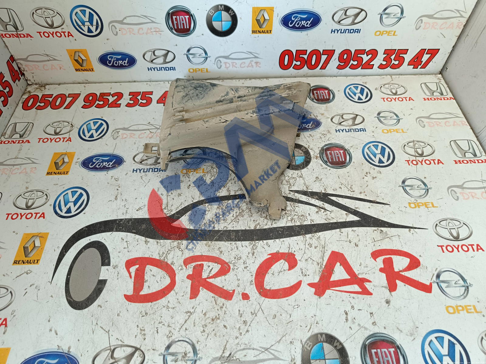 2018 Dacia Duster Eksantrik Kapağı 135613805R