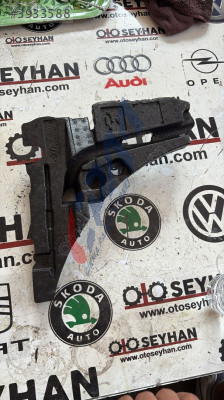 5H0012115C vw golf 8 bijon anahtarı yuvası