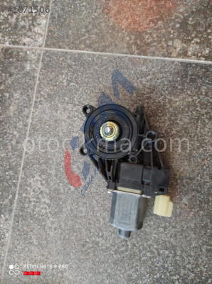 8A61 14553 A 2011 Ford Fiesta ön sağ cam motoru