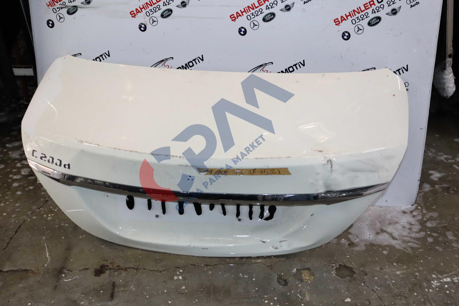 Mercedes C Serisi C200D Arka Bagaj Kapağı