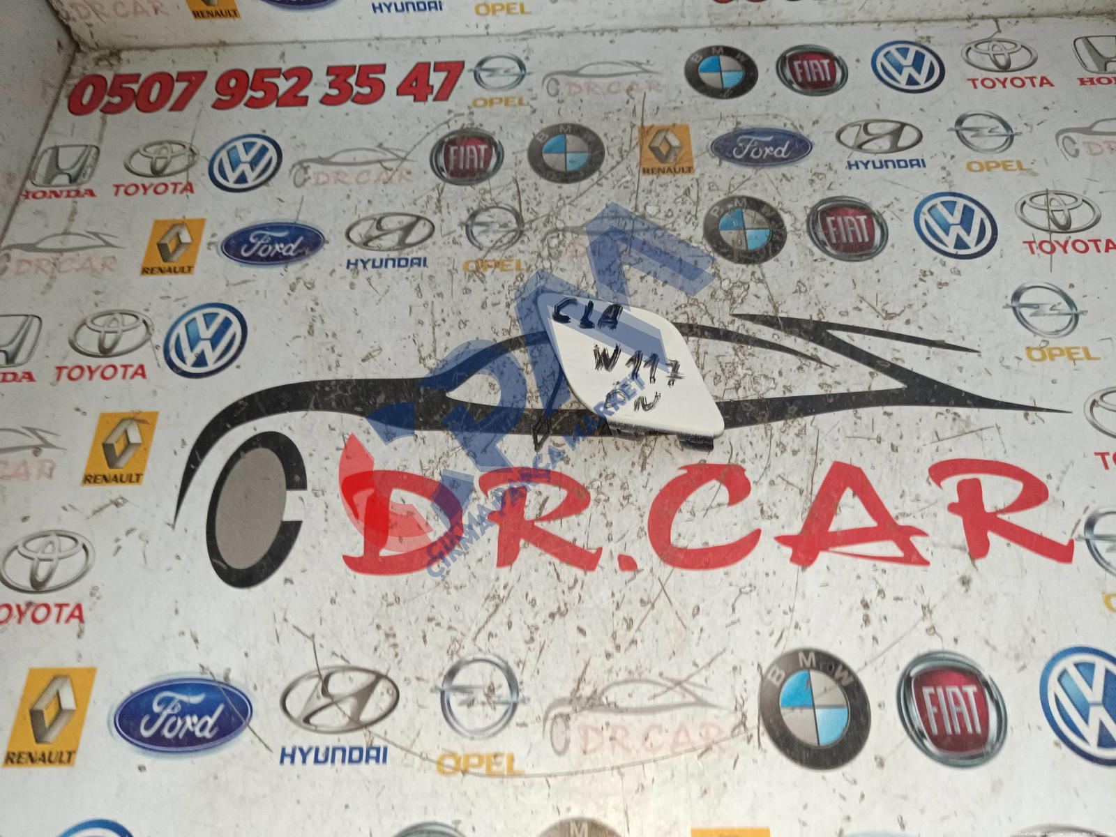 Mercedes CLA Serisi W117 Ön Çeki Kapağı A1178851222
